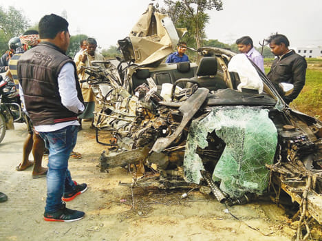 Merchants of Death by collision of the truck, injuring cousin