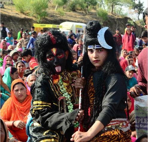 शिवबाड़ी में उमड़ा श्रद्धा का जनसैलाब