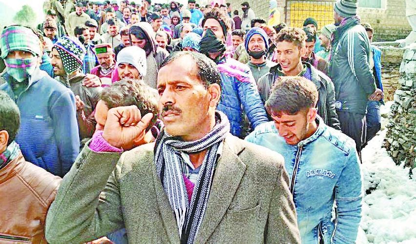 जंजैहली में प्रदर्शन तेज, थुनाग में डैैमेज कंट्रोल
