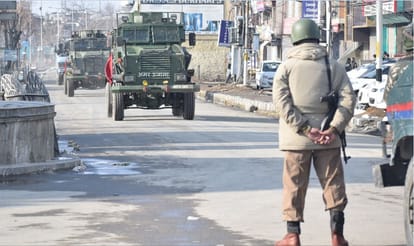 J&K: Security forces conduct search operation in Srinagar's Karan Nagar 