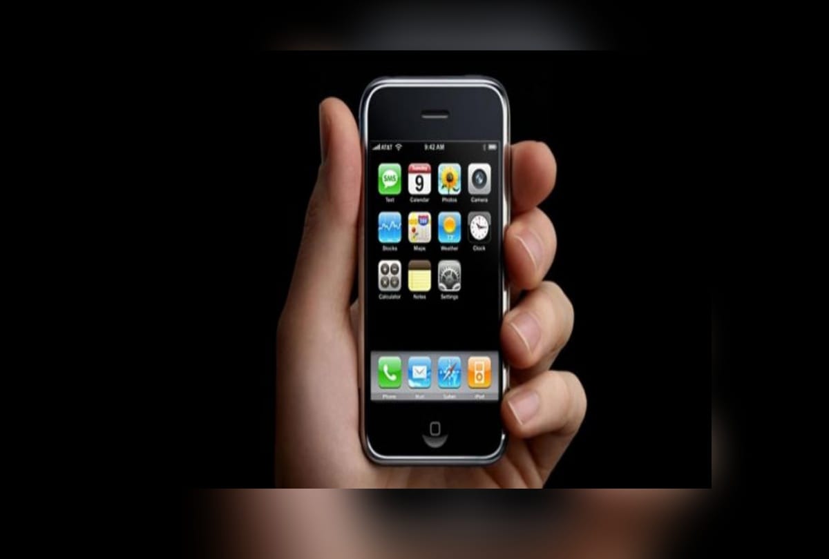 indian mobile active in pakistan karachi, cops submit report to the foreign minister