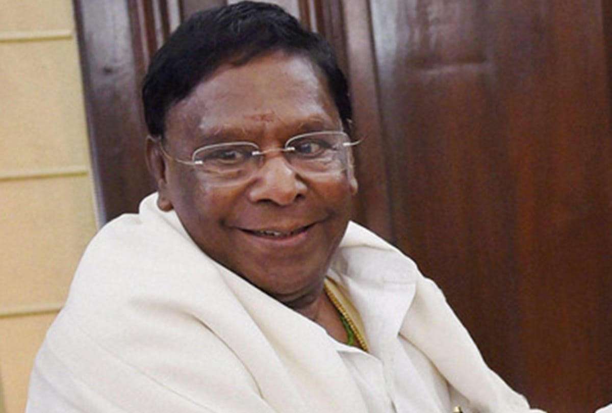 Puducherry CM Narayanasamy demands President to call back Lieutenant governor Kiran Bedi