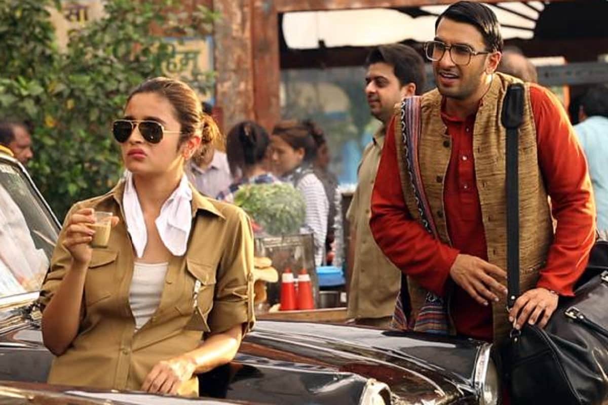 Ranveer Singh shares his feelings on  working with Anushka sharma and Deepika Padukone