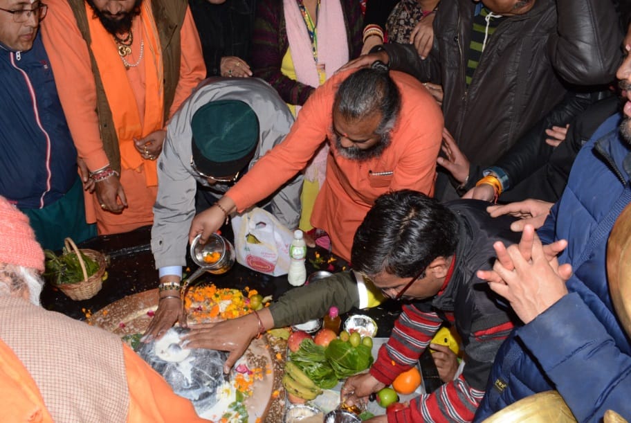 Maha Shivaratri‬ puja 2018 in lord shiva temple dehradun