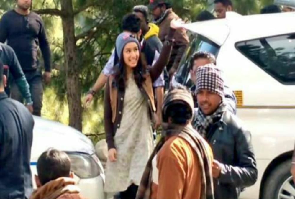 Farida jalal shahid and shraddha kapoor like tehri lake 
