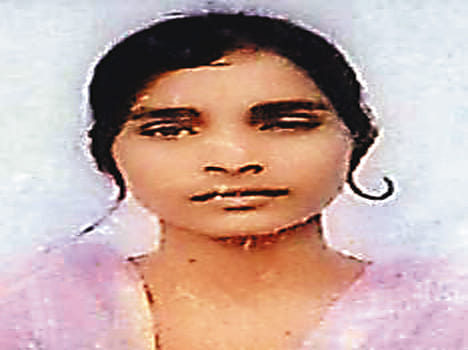 Teacher in Cut by train. dead in Etawah