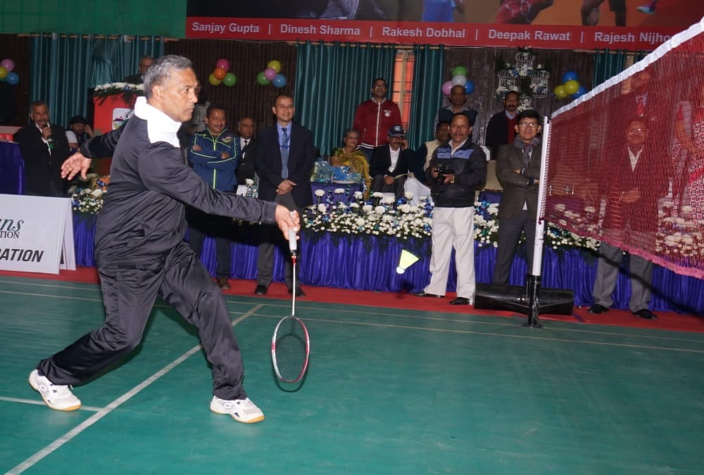 Uttarakhand cm trivendra play badminton in national tournament