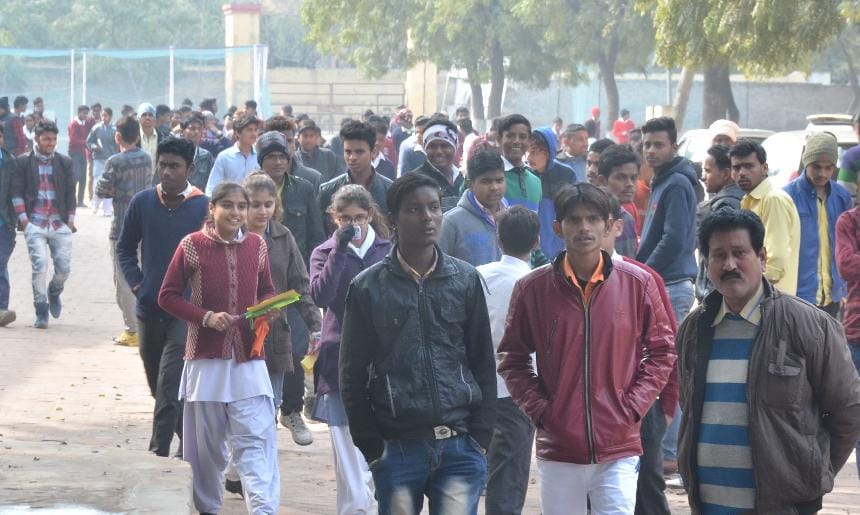 agra students left the mathematics exam 