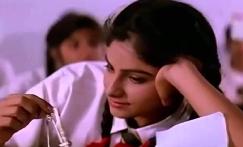 Aamir khan suggest lovers to hear pehla nasha song on valentine day