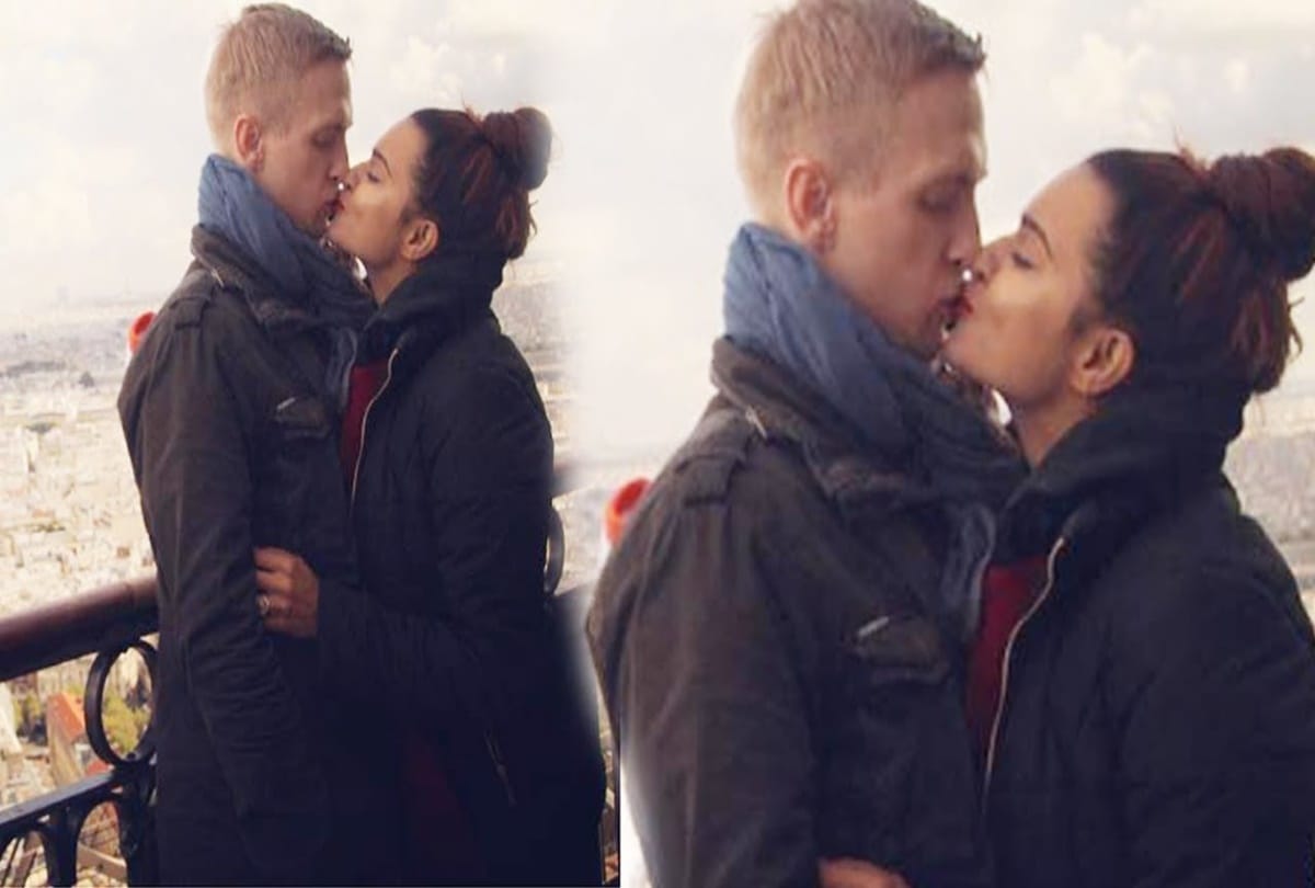 Aashka Goradia and Brent Goble celebrates Valentines Day in Himachal Pradesh share lip lock pics