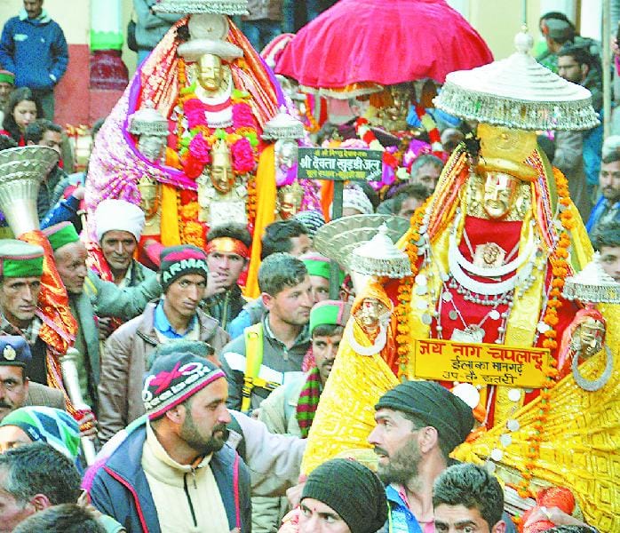 स्वर्ग से छोटी काशी में उतरे देवता, देव कारज का भव्य आगाज