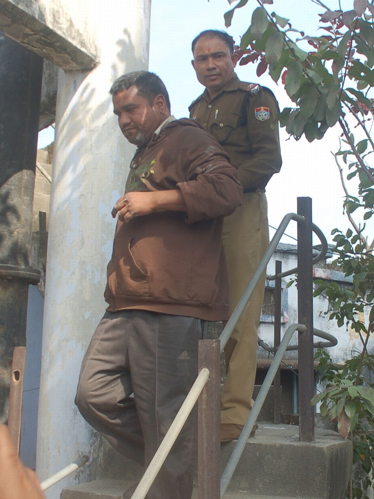 husband stern step to find missing wife