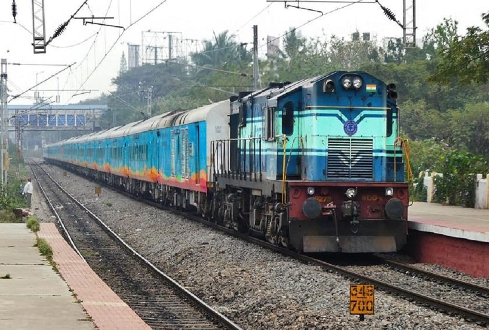 rumour of bomb in shramjivi express.