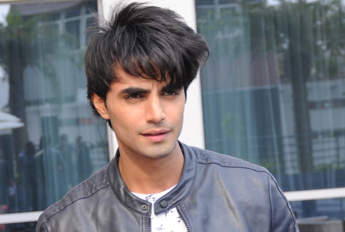 tv actor karan jotwani in lucknow