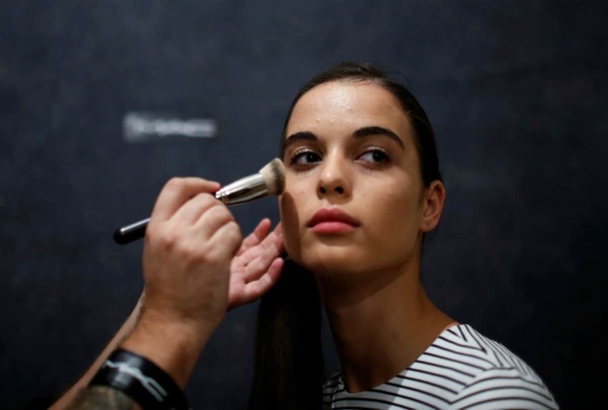 Valentines Day 2018 Make Up Tips For Girls To Impress Boyfriend