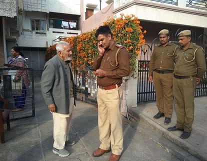 panchkula girl was sleeping with mother dead body