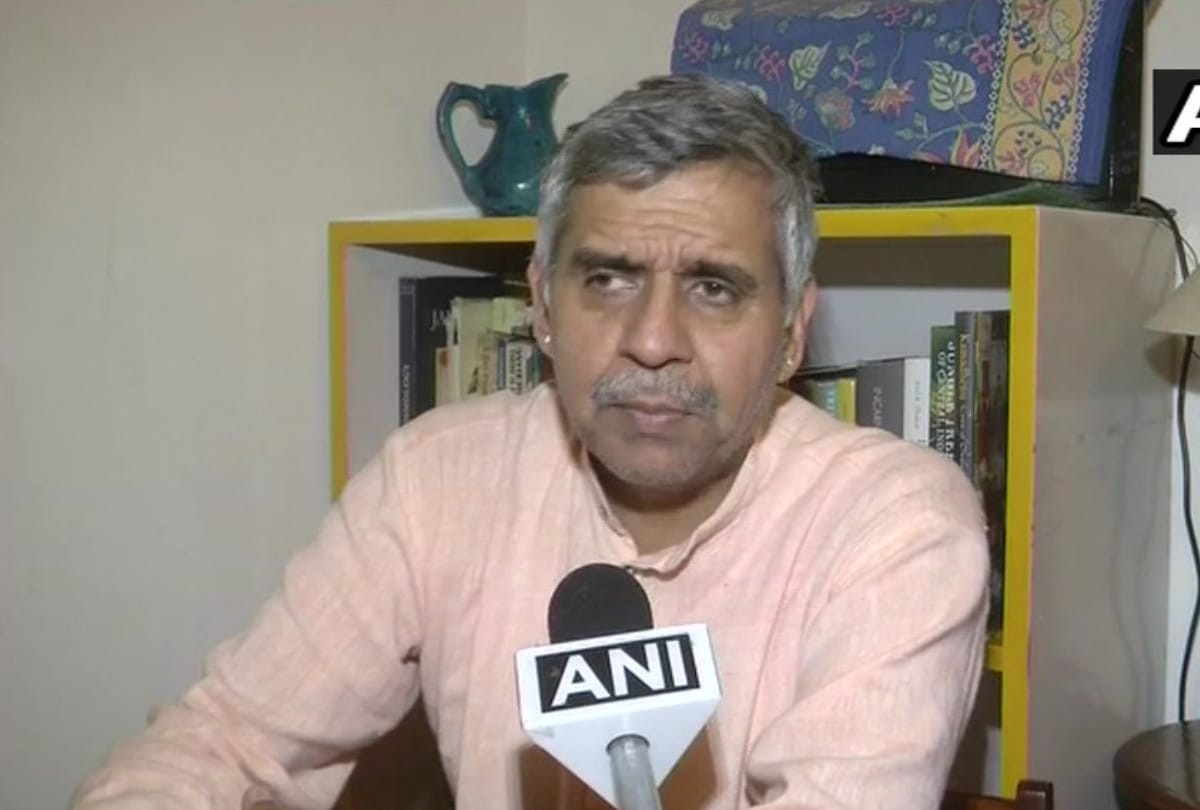 Pandemic: Congress leader Sandeep Dixit demands murder case should be filed on Kejariwal, attributed to corona deaths