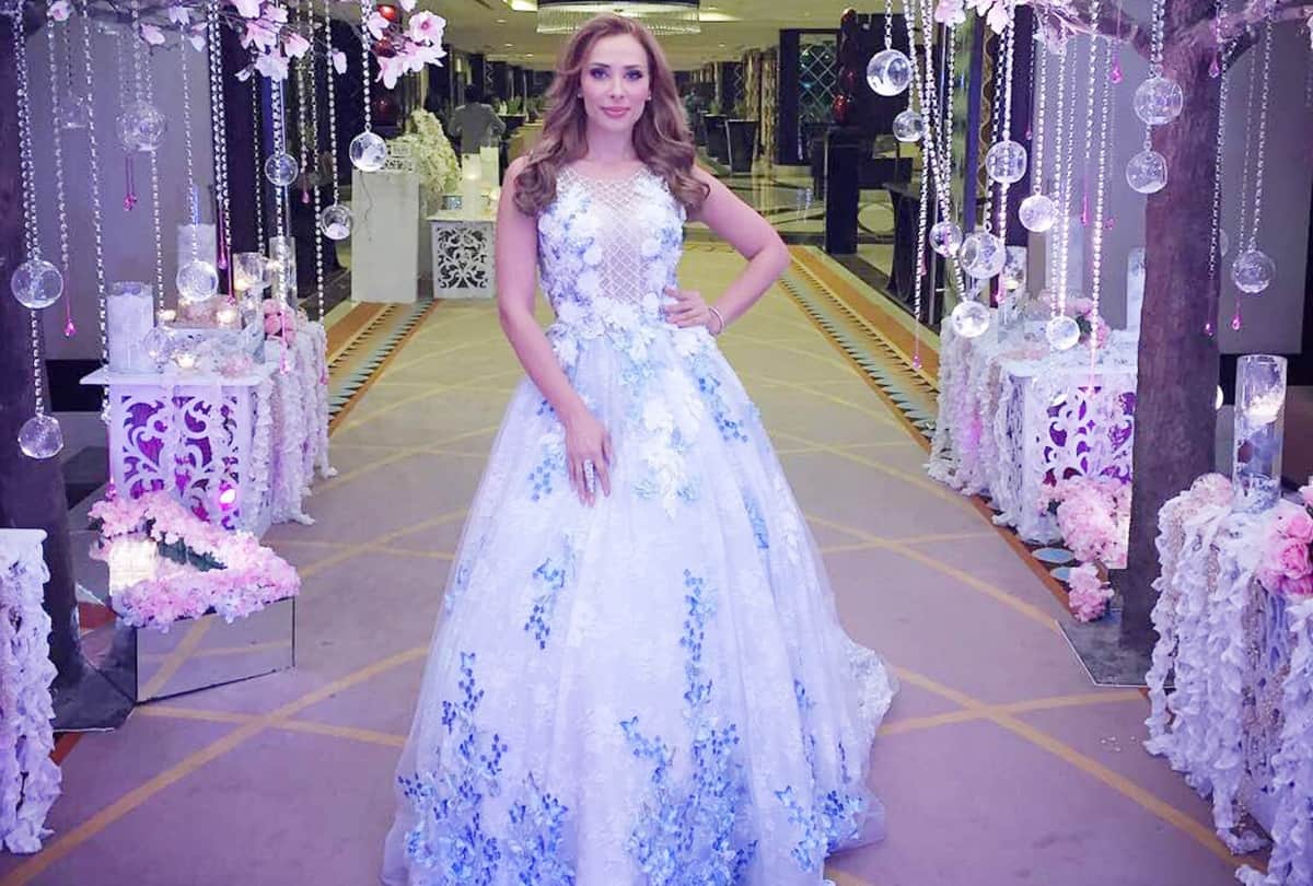 Iulia Vantur In Philippines While Salman Khan Shooting Race 3 At Abu Dhabi