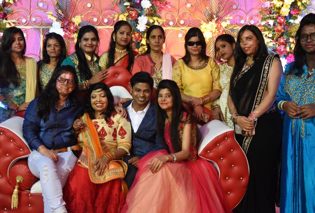 acid attack victim promodini engaged with saroj sahu