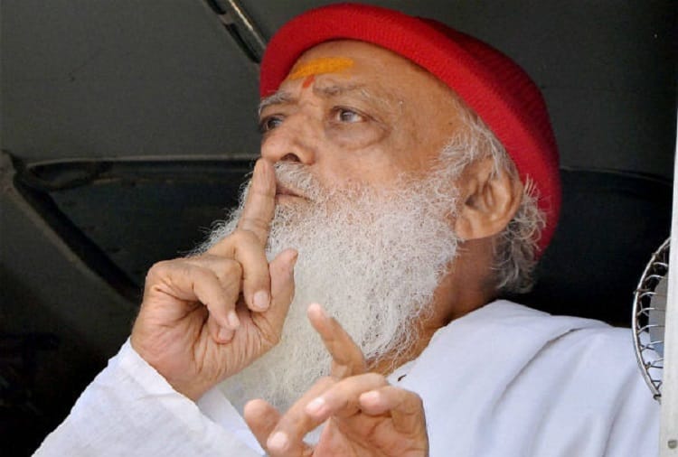 asaram talks about his pakistani connection outside the court in jodhpur 