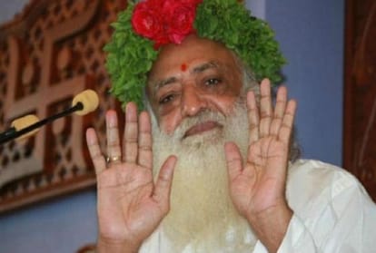 asaram talks about his pakistani connection outside the court in jodhpur 