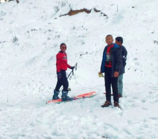 Initiative of skiing training launched in Munasariya