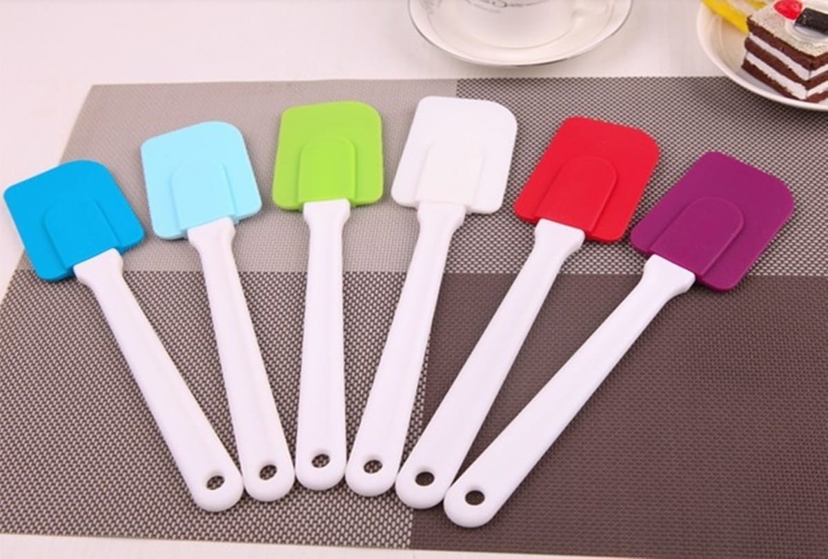 which metal is best for utensils for cooking and eating food 