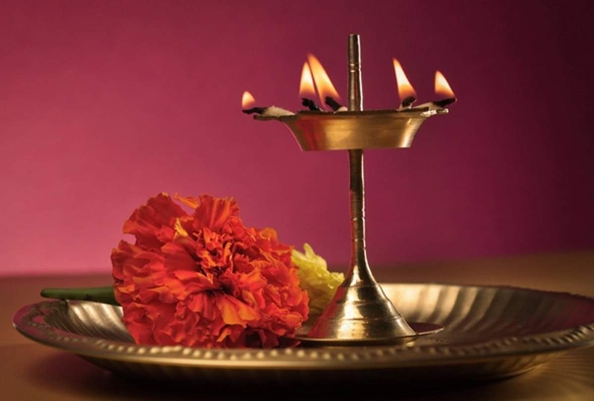 Chaitra Navratri 2019 during puja wear these color clothes all wish will come true