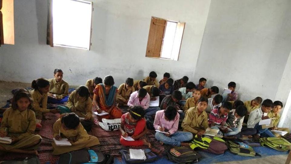 students of class one and sixth will only get free school bag