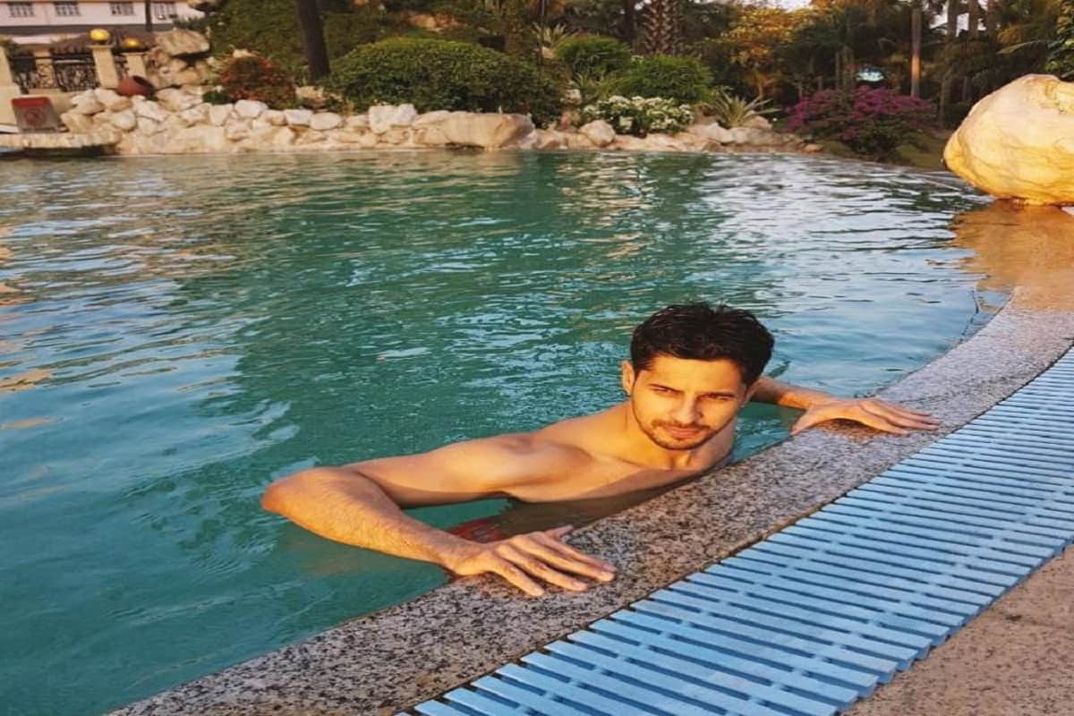 Bollywood actor Sidharth Malhotra to play a double role in the Hindi remake of Thadam