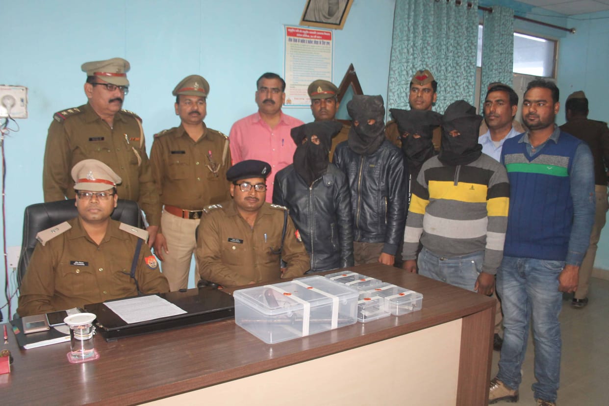 unveiled racket of illegal weapons  