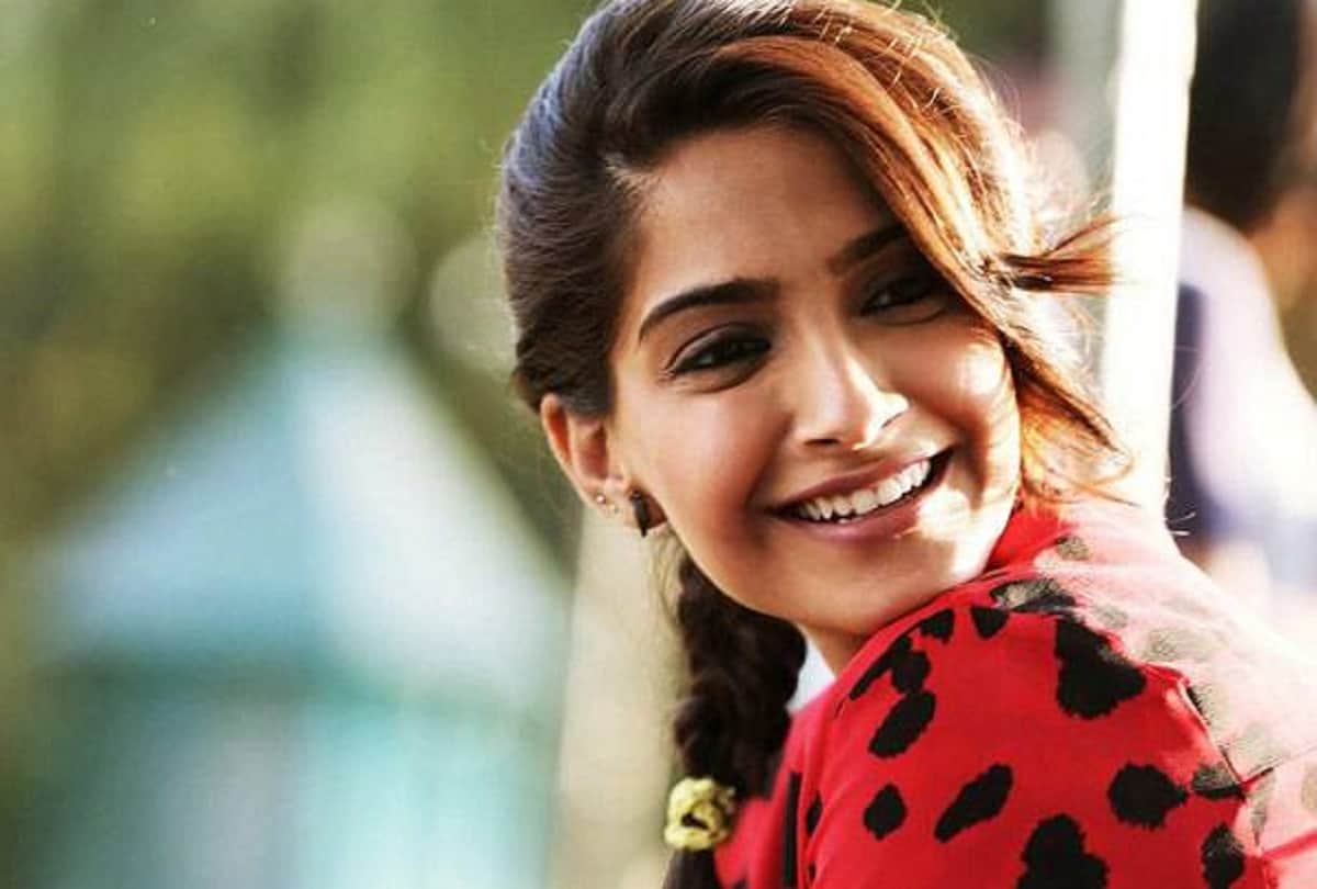 sonam kapoor gets trolled when follows congress