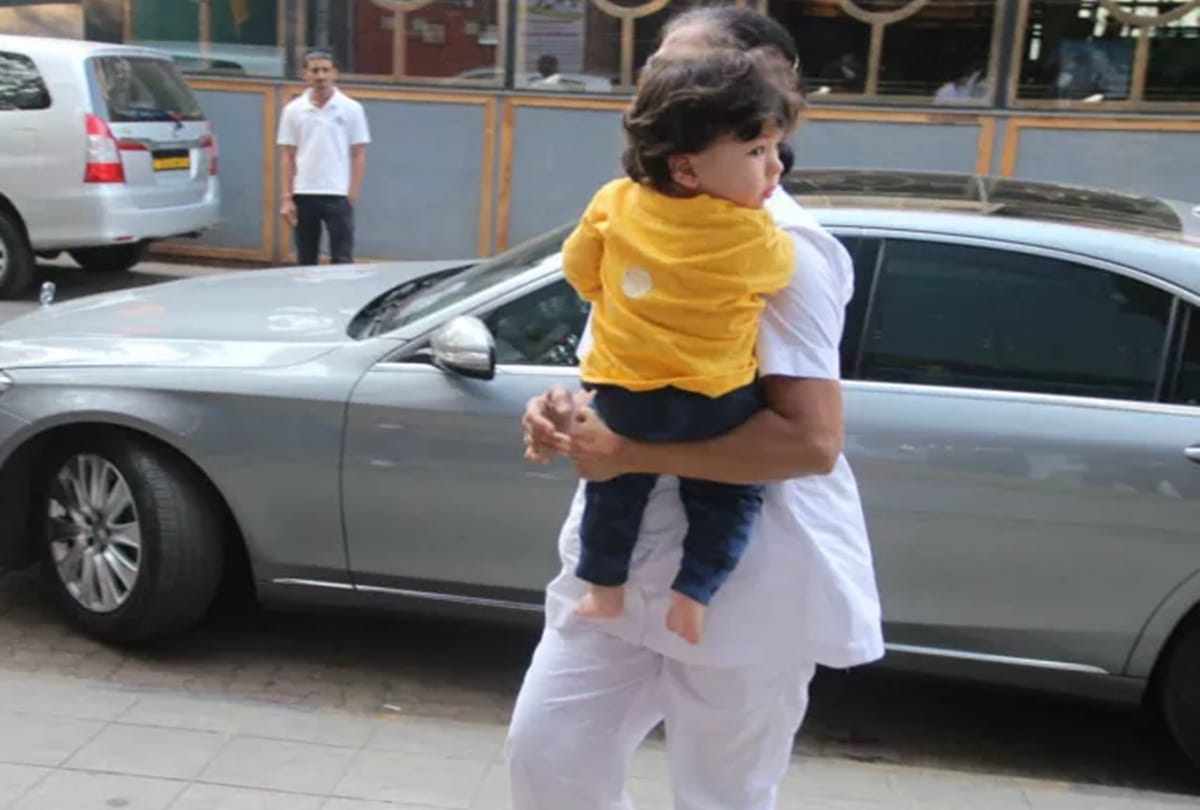 kareena kapoor son taimur ali khan spotted out of his gym