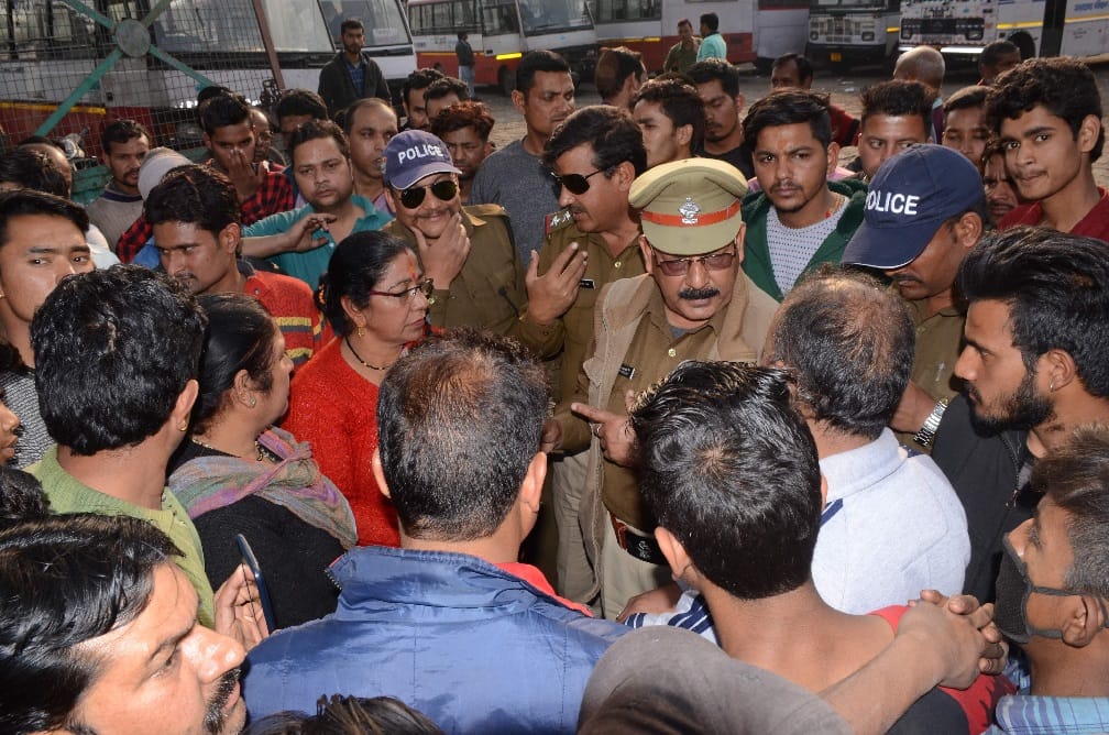 Accident in haldwani dumper crushed eight year old girl she died
