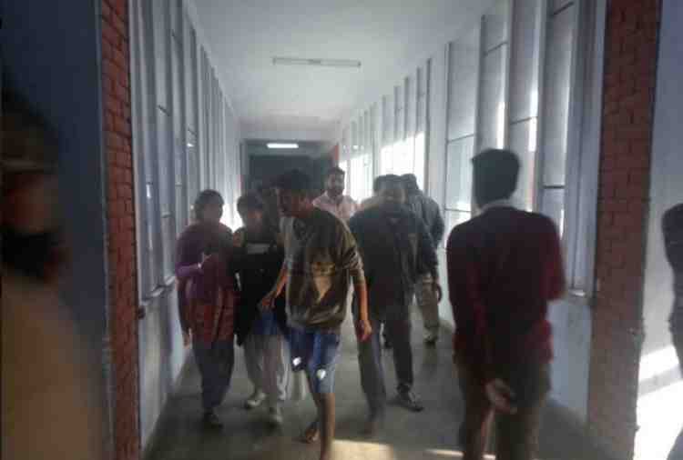 two iti students killed in mini bus accident in hoshiarpur