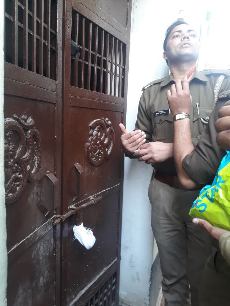 Firozabad police raid on house of accused