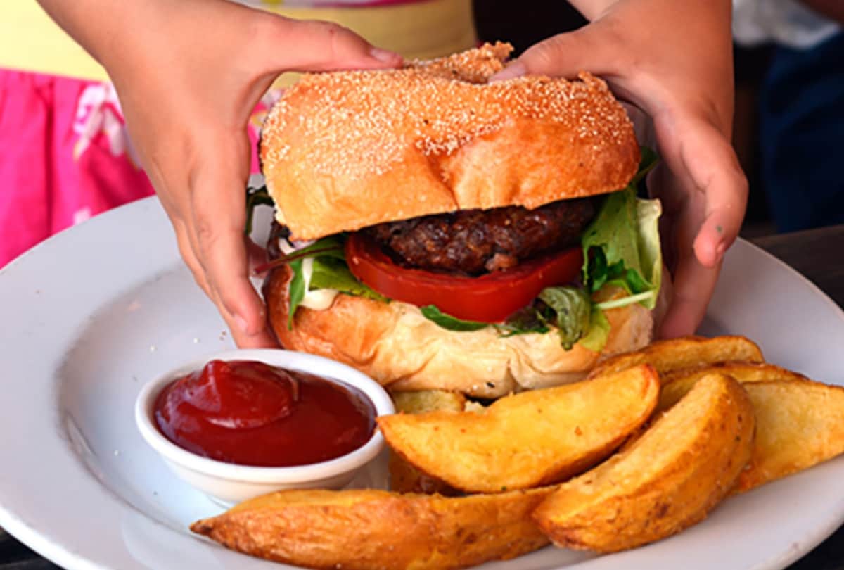 junk and oily foods causes intestinal cancer 