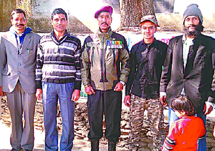 Commandos preparing retired marine commandos