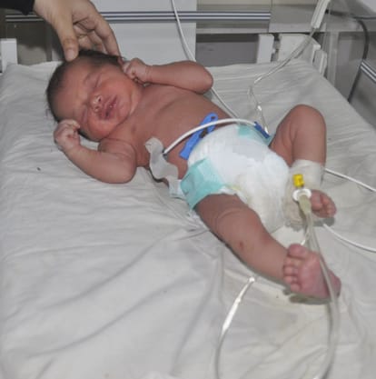 newborn found on street in chinhat