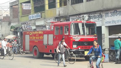 Firozabad police raid on house of accused