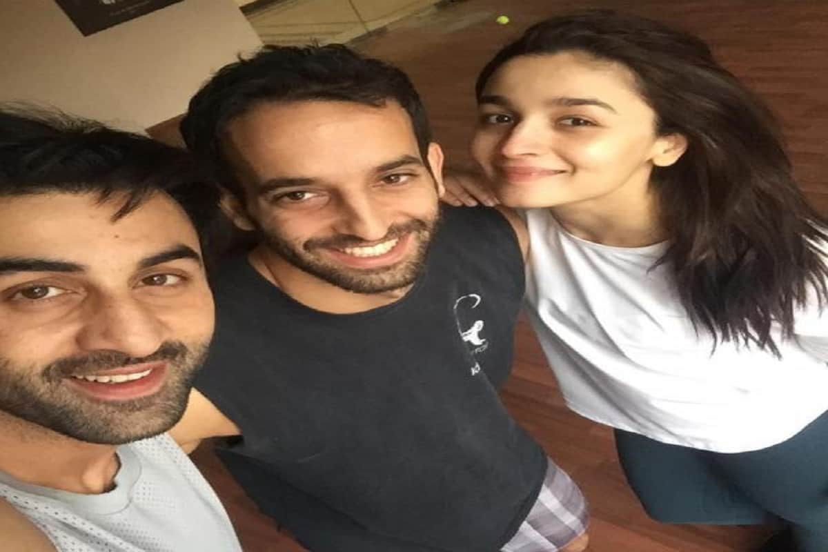 Trainer shares cute selfie with Ranbir Kapoor and Alia Bhatt from the sets of Brahmastra 