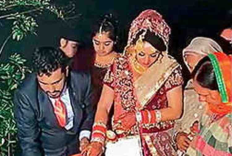 unique marriage of punjab village sarpanch, bride planted tree