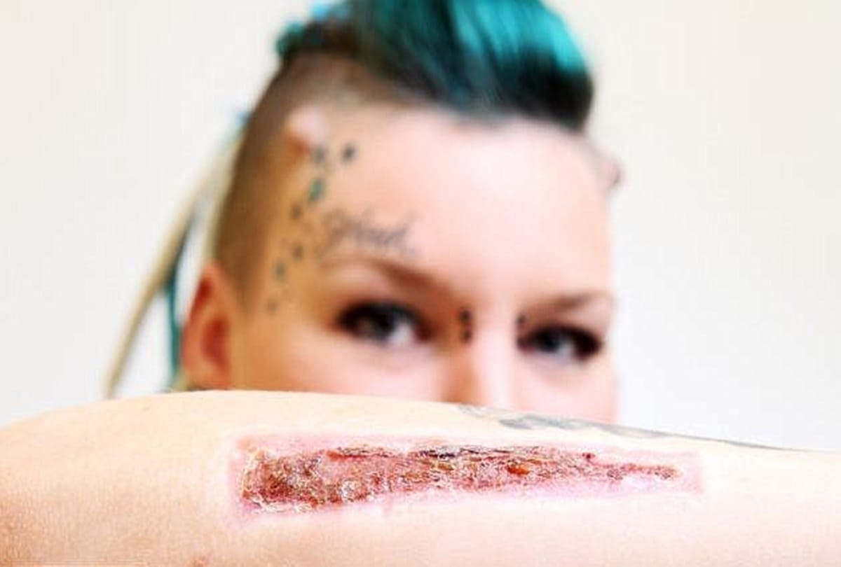 this women cuts off her finger and turned it into a pendant