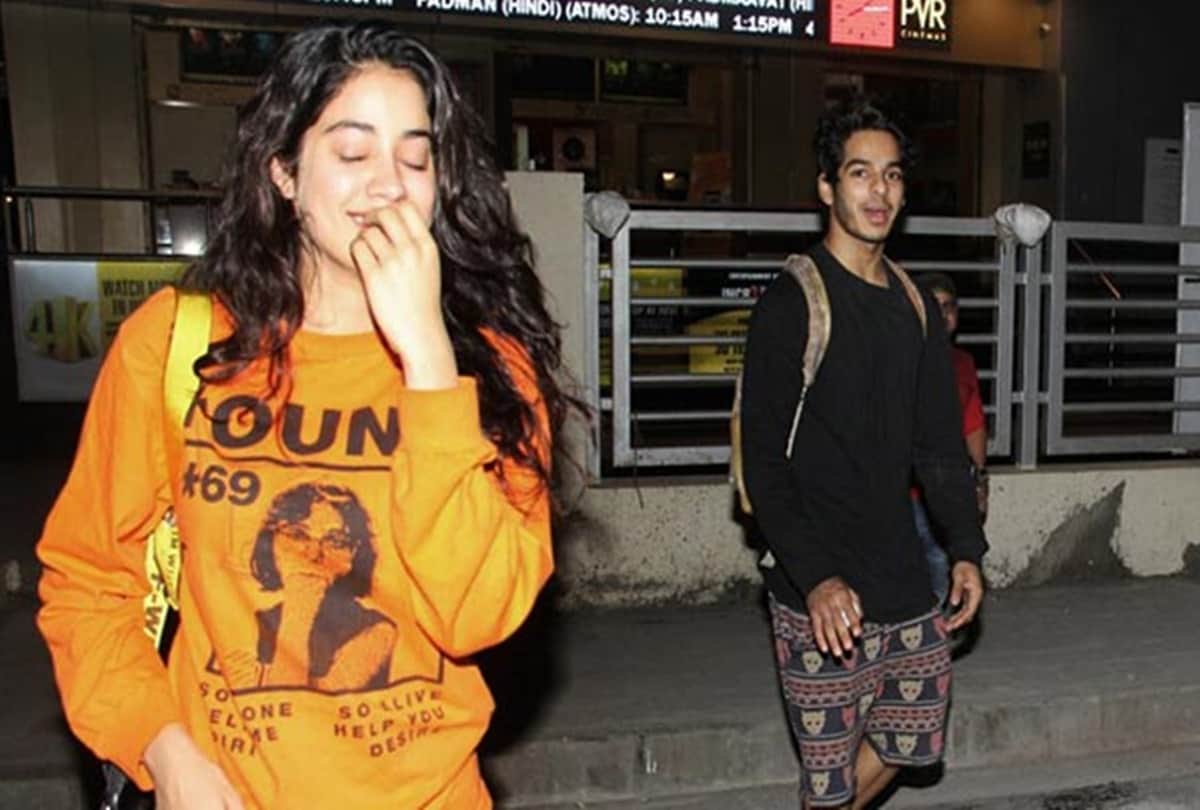 Janhvi Kapoor and Ishaan Khatter spotted at movie date