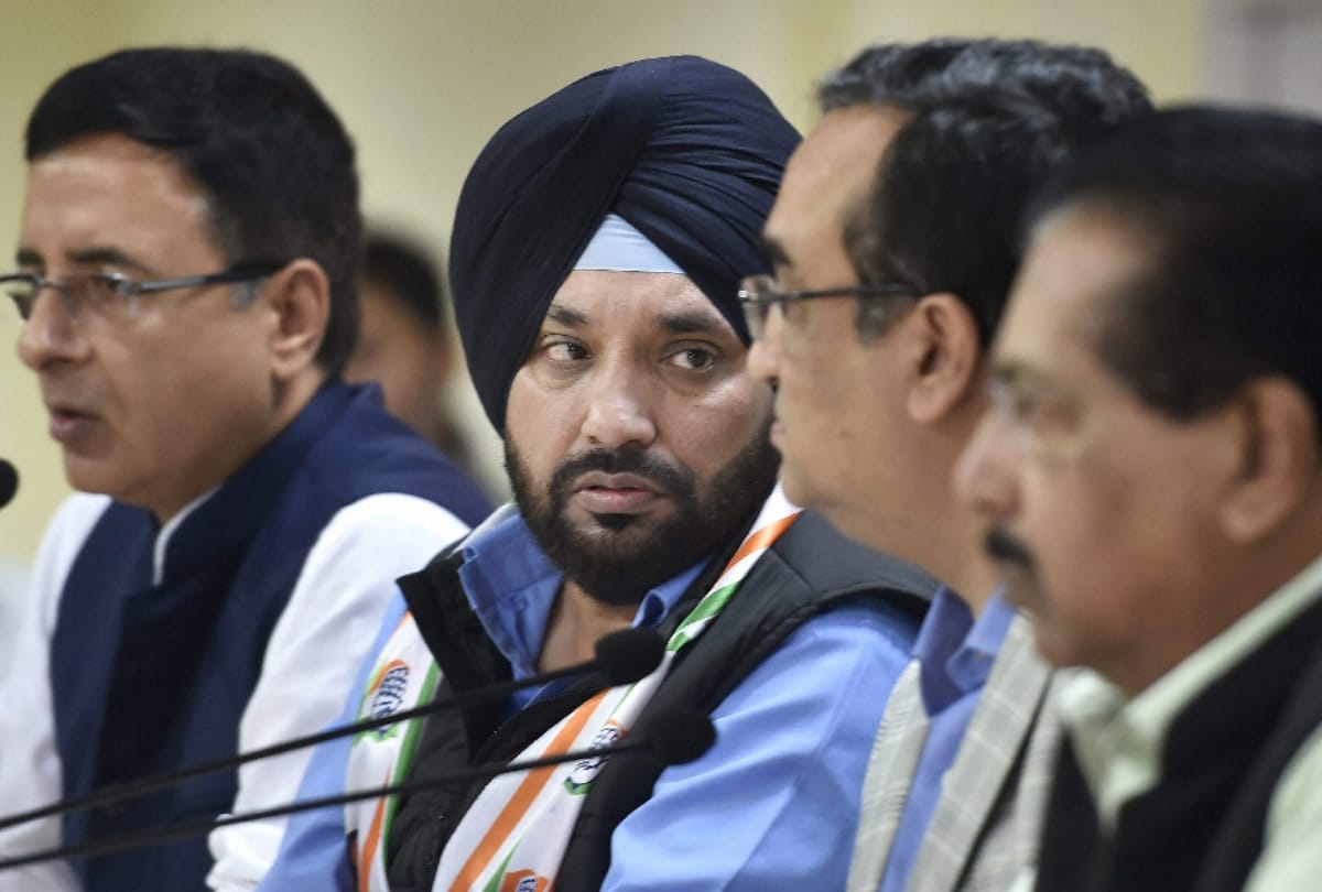 ajay makan told why arvinder singh lovely left congress
