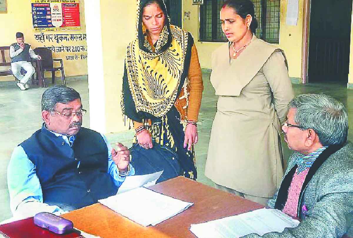 husband second marriage left his first wife