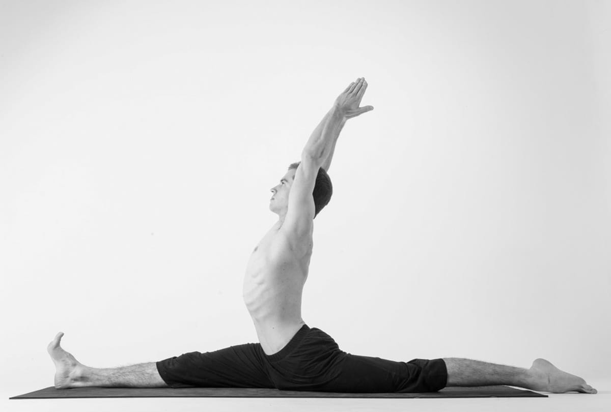 Yoga Poses that will increase your stamina and spice up your married life