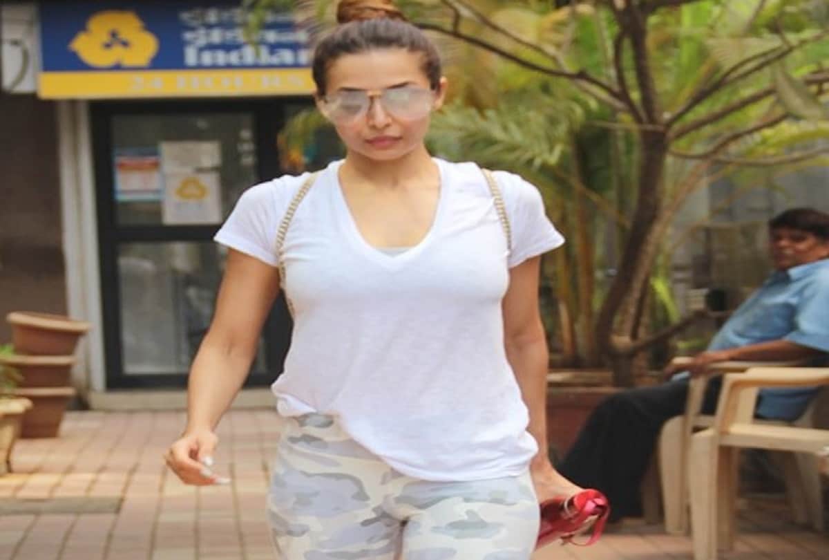 here the pics of malaika arora workout for stay fit 