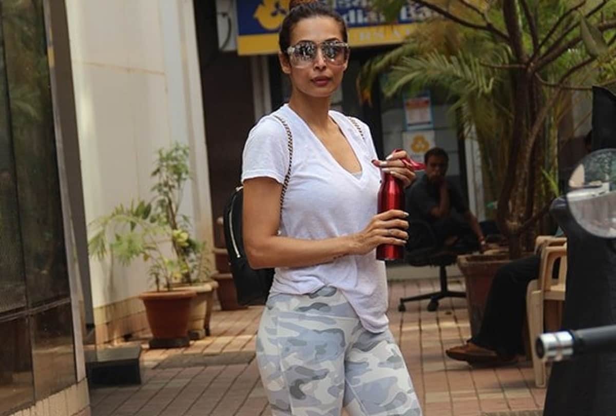 here the pics of malaika arora workout for stay fit 