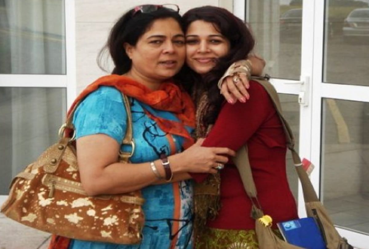Reema Lagoo daughter Mrunmayee Lagoo may be enter in serial Naamkarann
